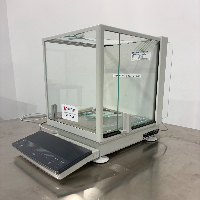 Mettler Toledo PR8002DR DeltaRange Analytical Balances image 1